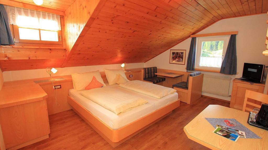 Bed And Breakfast Iman Santa Cristina Val Gardena Chambre photo